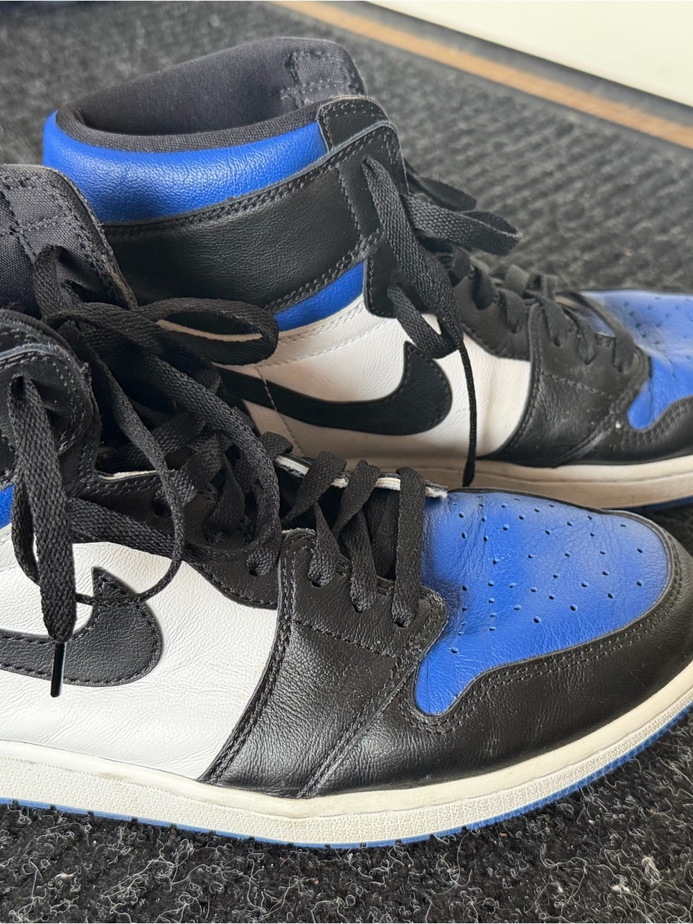 Jordan Men's Black/White/Blue High-Top Sneakers